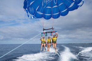 Big Island Parasailing Experience - Choosing flight height: 800 feet vs 1,200 feet