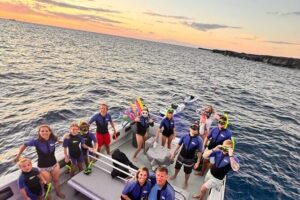 Glow of the Deep: Night Snorkeling with Manta Rays - The Kona sunset boat ride: where the mood sets in