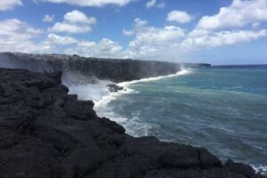 Hawaii Big Island Circle Small Group Tour: Waterfalls - Hilo - Volcano - Black Sand Beach - Puʻukohola Heiau: King Kamehameha’s temple stop