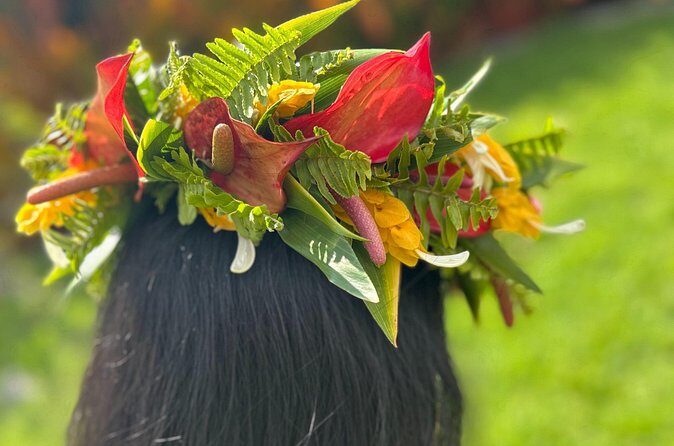 Hawaiian Floral Crown Weaving in Hilo - Learning the Hawaiian Wili and Making Your Lei Po’o