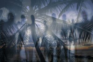 Kona Haunted Hele Ghost Tour - Stop 1: Kona Inn Shopping Village and the idea of red flats