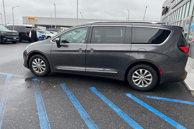 Kona International Airport (KOA) to Kailua-Kona - Arrival Private Transfer - Comfort That’s Actually Useful: A/C, Child Seats, and Luggage Space
