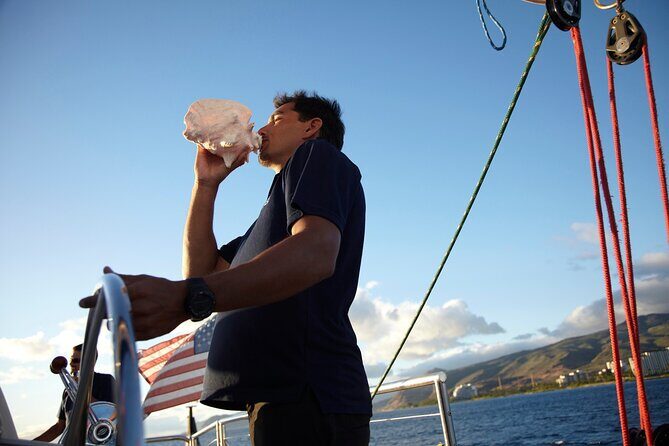 Kona Signature Catamaran Sunset Sail - Meeting point reality: Hawaii Nautical (Honokohau - Kona) and how not to stress