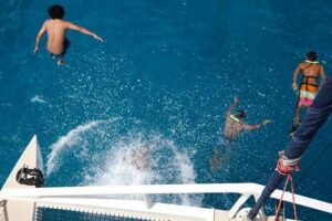 Waikoloa Catamaran Snorkel Sail Including Lunch - The 3-Hour Catamaran Rhythm (Fast, Not Rushed)