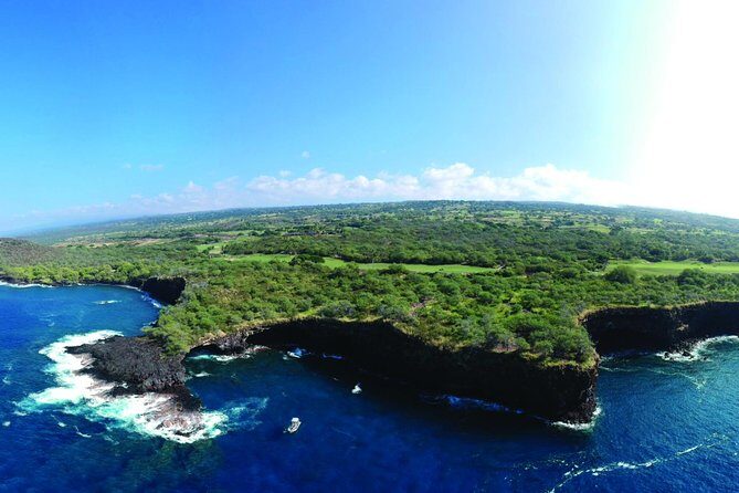 Waikoloa Deluxe Whale Watch - Getting to the dock: Waikoloa Village location that’s easy to plan